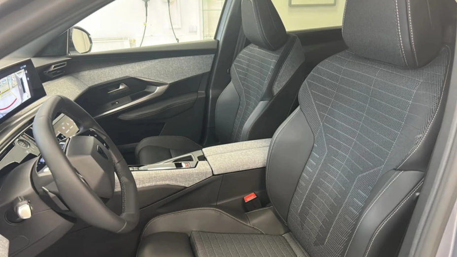 PEUGEOT 5008 5008 1.2 PureTech mHEV Allure S&S e-DCS6 Nowy
