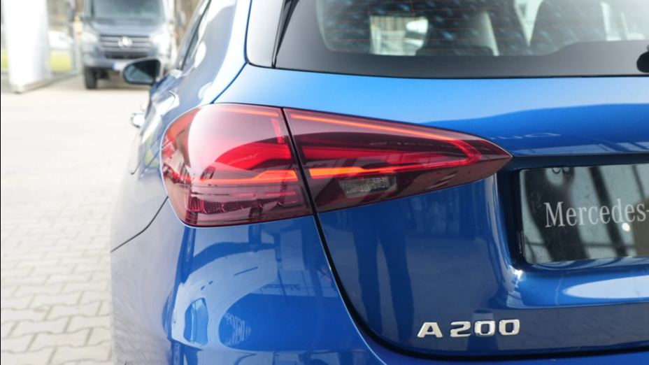 MERCEDES-BENZ A Klasa A 200 7G-DCT
