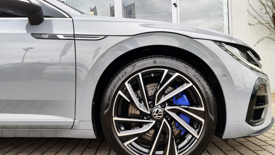 VOLKSWAGEN Arteon Arteon 2.0 TSI 4Motion R DSG