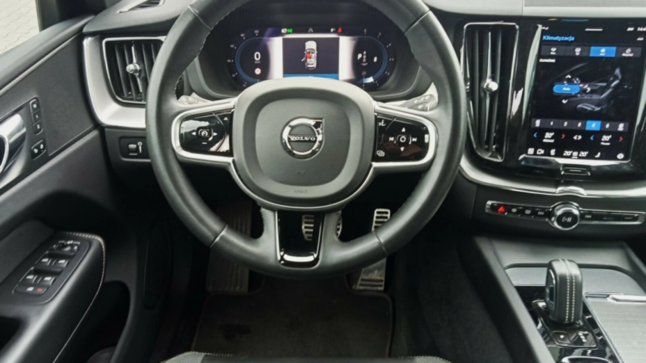 VOLVO XC60 XC60 B5 D AWD Plus Dark aut