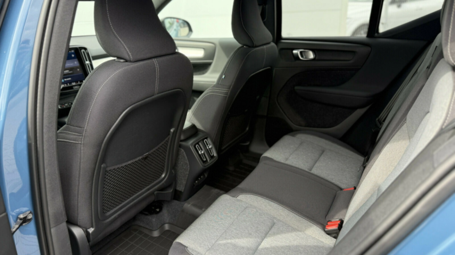 VOLVO XC40 XC40 B4 Plus Dark aut