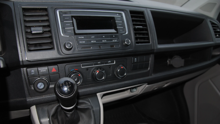 VOLKSWAGEN Transporter Transporter T6 TDI L1H1