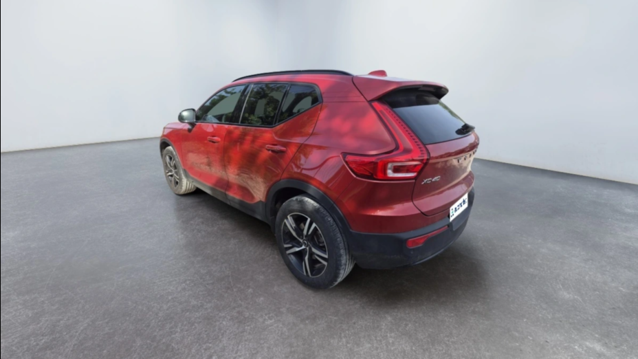 VOLVO XC40 XC40 B3 Plus Dark aut