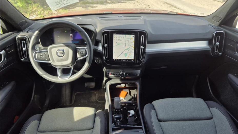 VOLVO XC40 XC40 B3 Plus Dark aut
