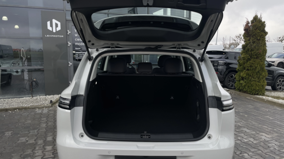 LEAPMOTOR C10 C10 69.9 kWh Style Nowy