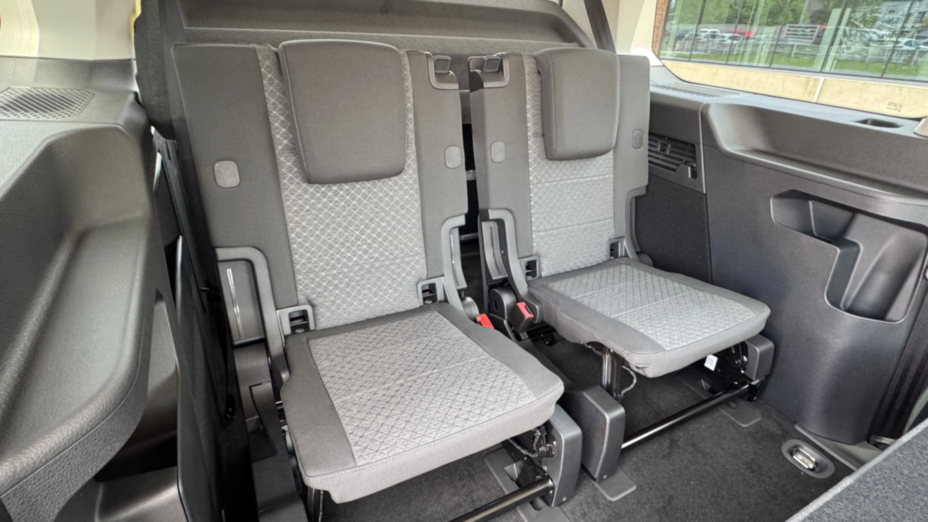 FORD Tourneo Connect Grand Tourneo Connect 2.0 EcoBlue Titanium Nowy