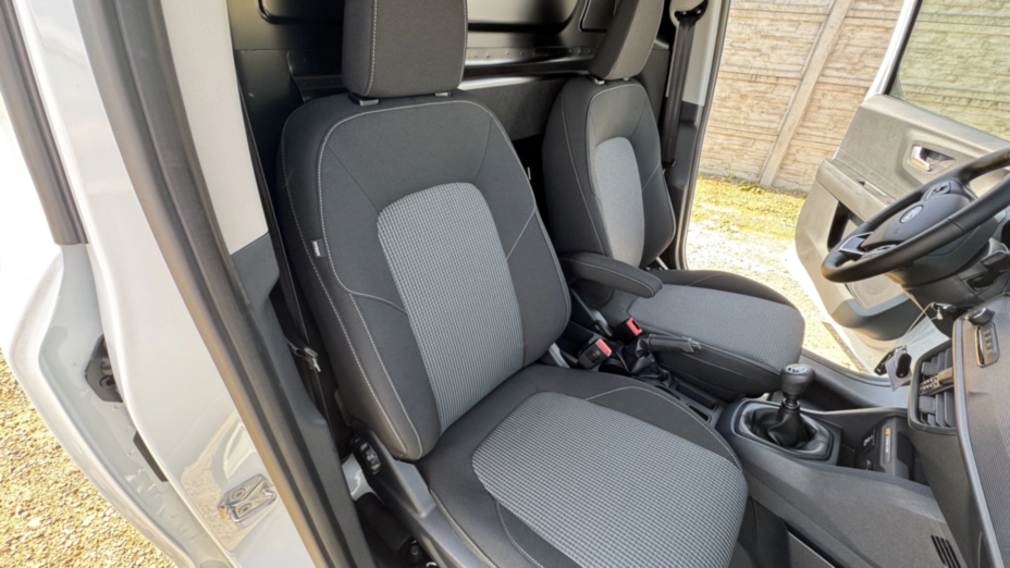 FORD Transit Courier Transit Courier 1.5 EcoBlue 2,1t Trend Nowy