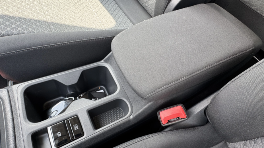 FORD Tourneo Connect Grand Tourneo Connect 2.0 EcoBlue Titanium Nowy