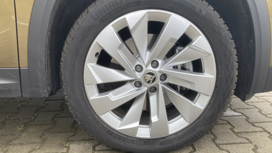 SKODA Kodiaq Kodiaq 1.5 TSI mHEV 4x2 Selection DSG