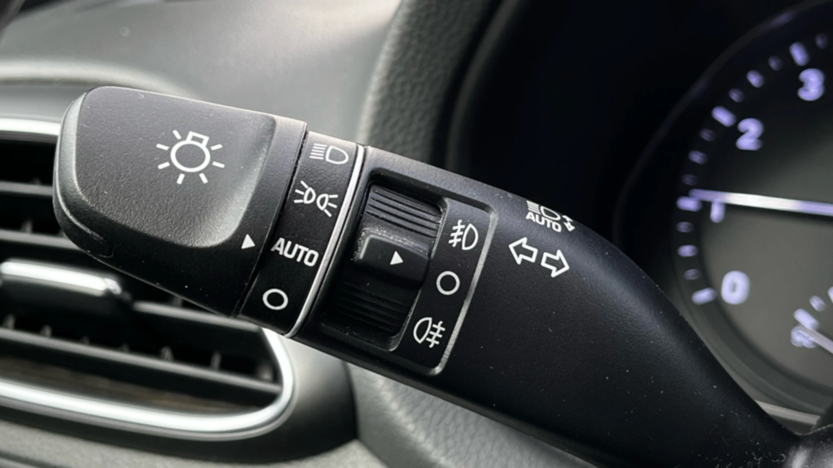 HYUNDAI i30 i30 1.0 T-GDI Modern