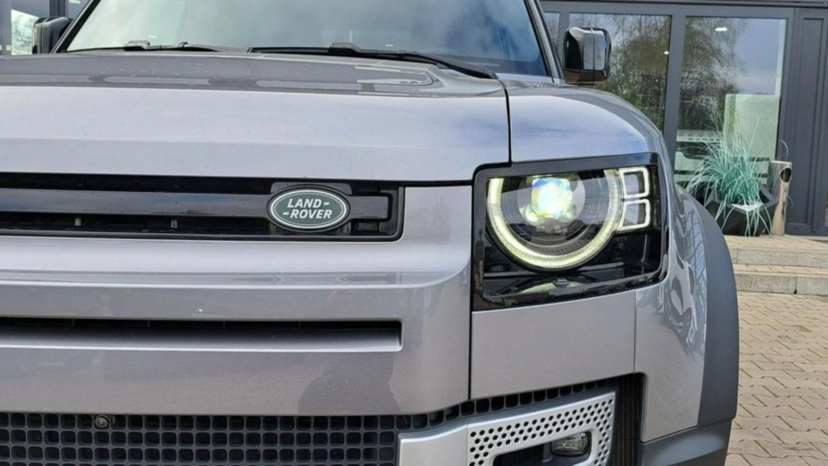 LAND ROVER Defender Defender 90 3.0 P400 mHEV SE