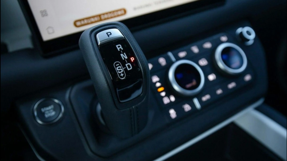 LAND ROVER Defender Defender 110 3.0 D200 mHEV X-Dynamic SE