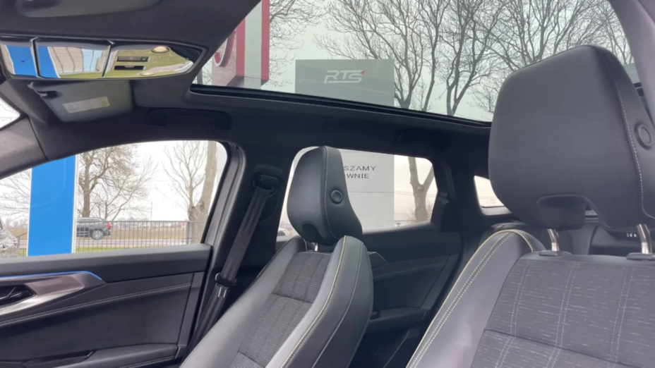 RENAULT Austral Austral 1.2 E-Tech Full Hybrid 200 Iconic MMT