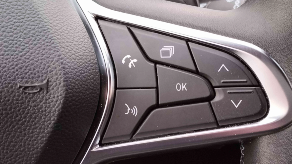 RENAULT Captur Captur 1.3 TCe mHEV Techno EDC