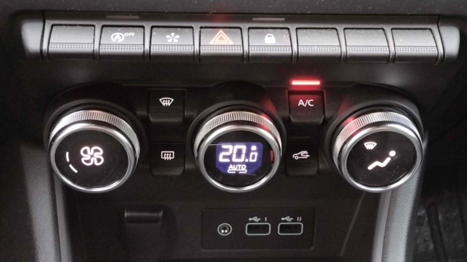 RENAULT Captur Captur 1.3 TCe mHEV Techno EDC