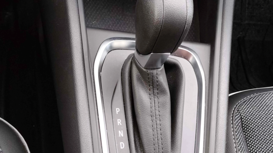 RENAULT Captur Captur 1.3 TCe mHEV Techno EDC