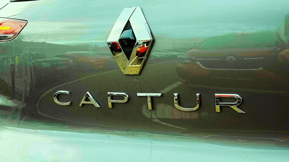 RENAULT Captur Captur 1.3 TCe mHEV Techno EDC