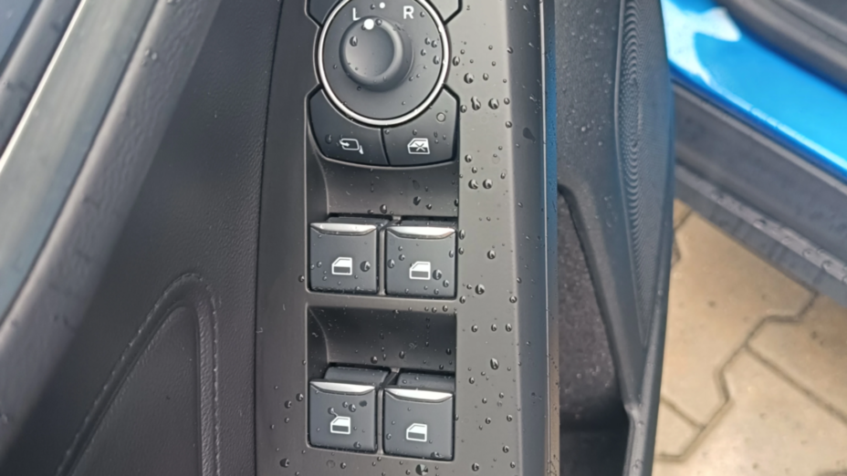 FORD Focus Focus 1.0 EcoBoost mHEV Titanium X aut