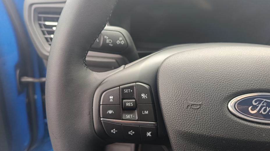 FORD Focus Focus 1.0 EcoBoost mHEV Titanium X aut
