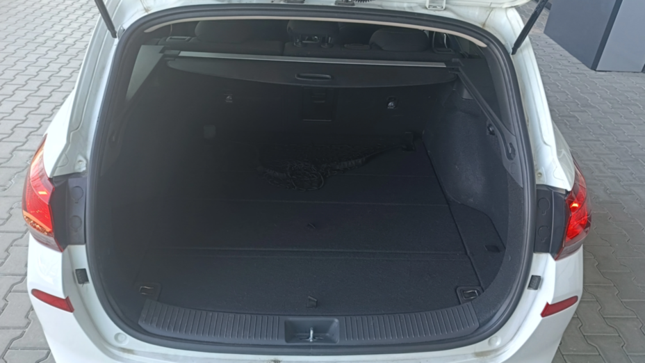 HYUNDAI i30 i30 1.5 T-GDI 48V Smart