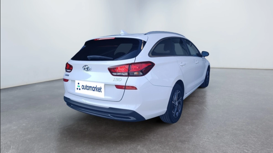 HYUNDAI i30 i30 1.5 T-GDI 48V Smart