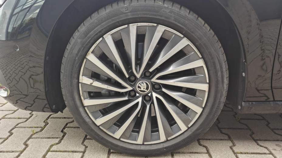 SKODA Superb Superb 2.0 TSI 4x4 L&K DSG