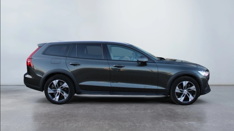 VOLVO V60 V60 CC Pro B4 D AWD aut