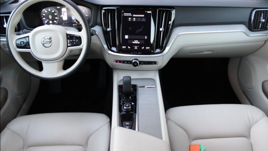 VOLVO V60 V60 CC Pro B4 D AWD aut