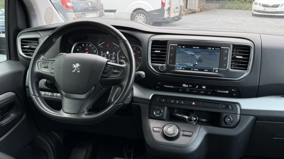 PEUGEOT Traveller Traveller 2.0 BlueHDi Long Business Vip Aut.