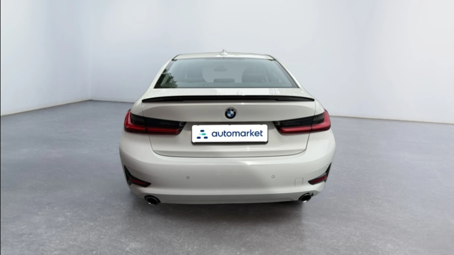 BMW Seria 3 318i Advantage aut