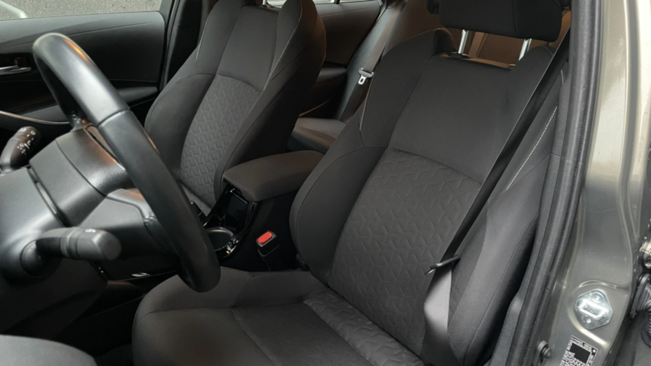 TOYOTA Corolla Corolla 1.8 Hybrid Comfort