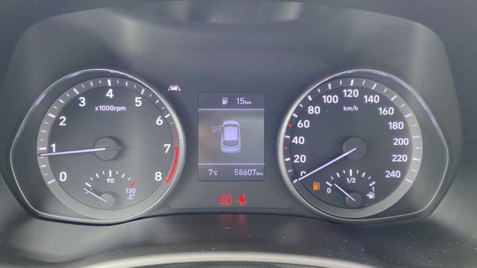 HYUNDAI i30 i30 1.5 DPI Smart