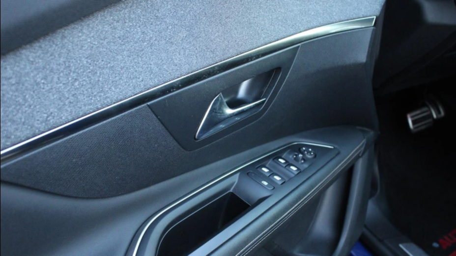 PEUGEOT 3008 3008 1.6 PureTech GPF GT Line S&S EAT8