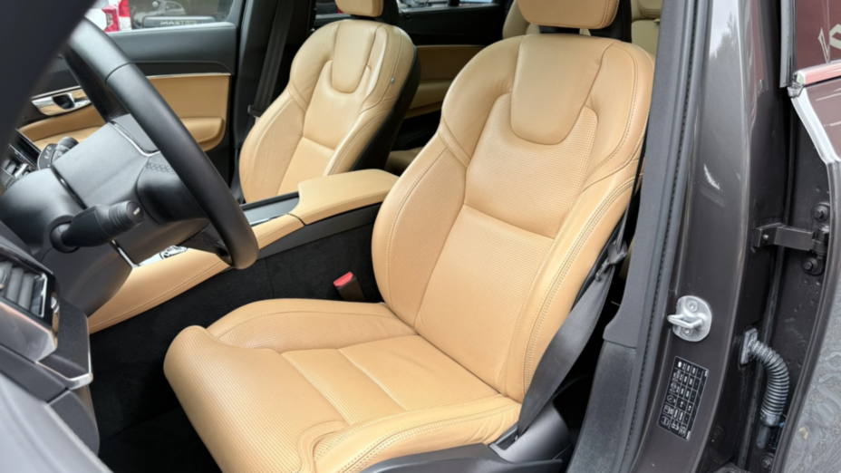 VOLVO XC90 XC90 B5 B AWD Plus Bright 7os aut