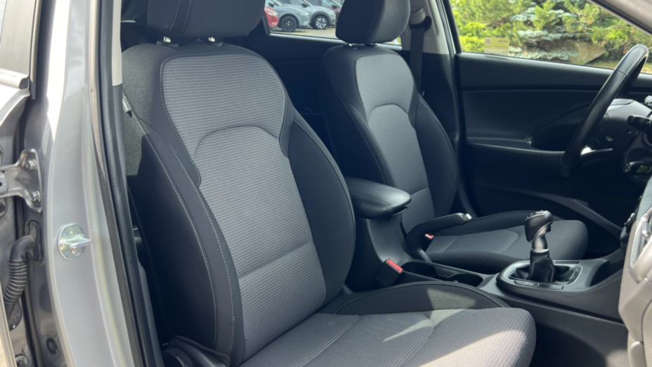 HYUNDAI i30 i30 1.5 DPI Classic +