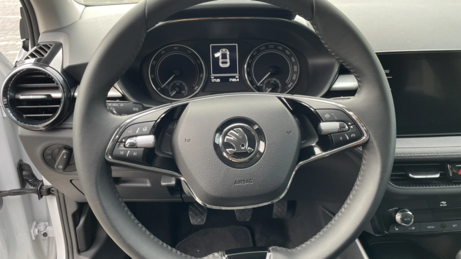 SKODA Fabia Fabia 1.0 TSI Style