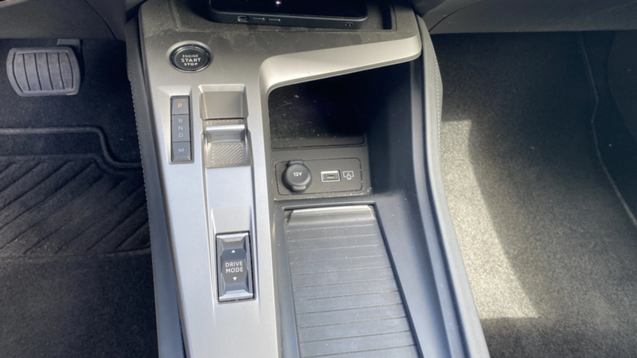 PEUGEOT 408 408 1.2 PureTech Allure S&S EAT8
