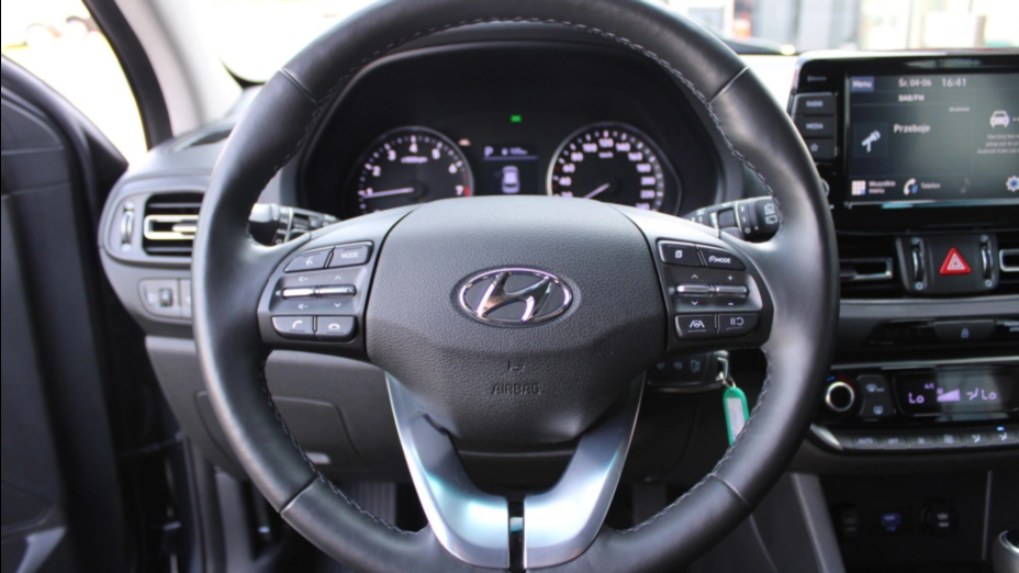 HYUNDAI i30 i30 1.5 T-GDI 48V Smart DCT