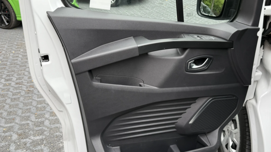 RENAULT Trafic Trafic Kombi 2.0 Blue dCi L2 Equilibre