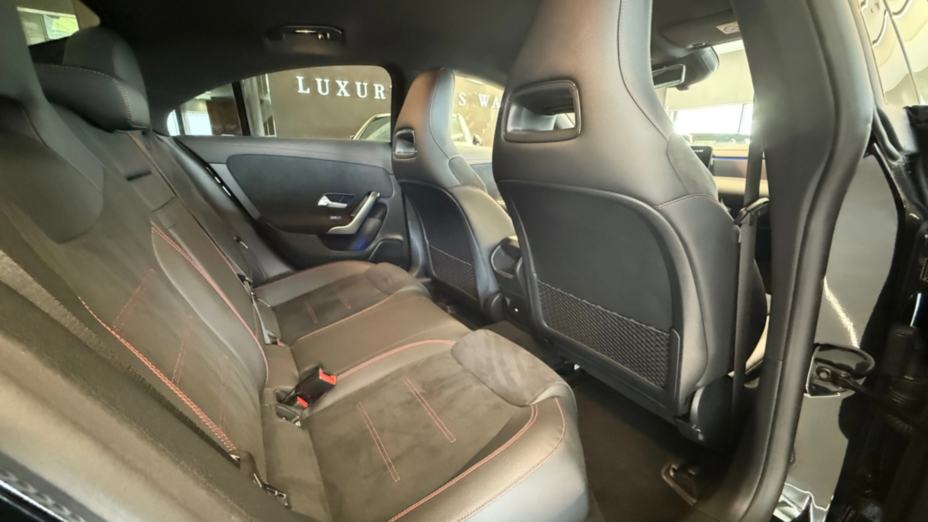 MERCEDES-BENZ CLA CLA 200 AMG Line 7G-DCT