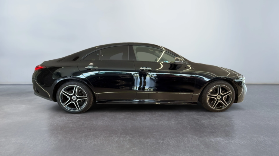 MERCEDES-BENZ CLA CLA 200 AMG Line 7G-DCT