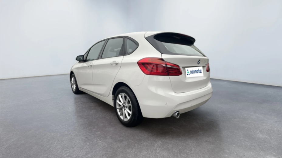 BMW Seria 2 216d aut