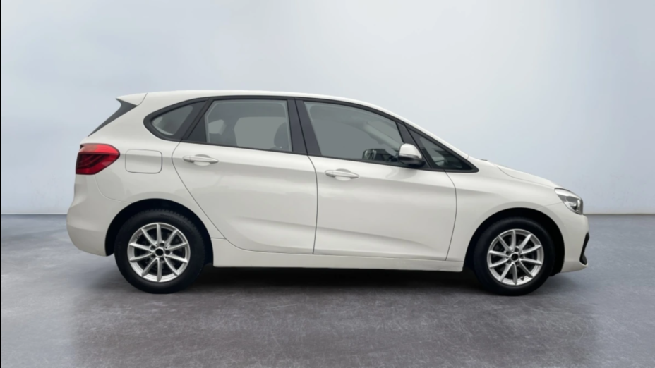 BMW Seria 2 216d aut