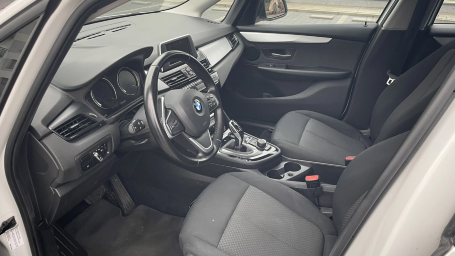 BMW Seria 2 216d aut