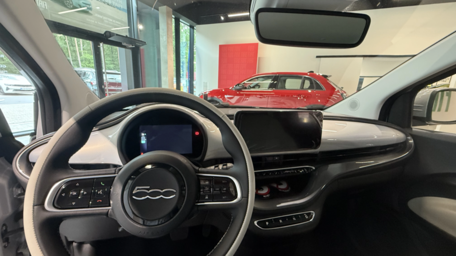 FIAT 500 500 3+1 42 kWh La Prima Nowy