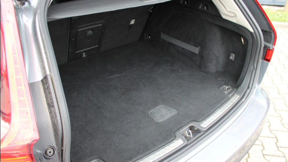 VOLVO V60 V60 D3 Drive-E Momentum aut