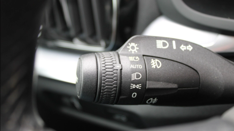 VOLVO V60 V60 D3 Drive-E Momentum aut