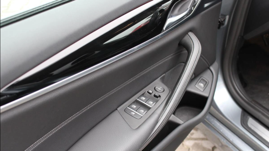 BMW Seria 5 520d xDrive mHEV Sport Line sport-aut