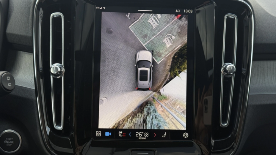 VOLVO XC40 XC40 B4 Ultimate Dark aut