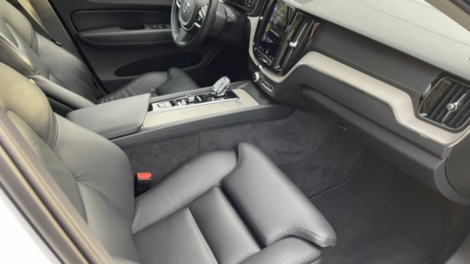 VOLVO XC60 XC60 B4 D AWD Inscription aut